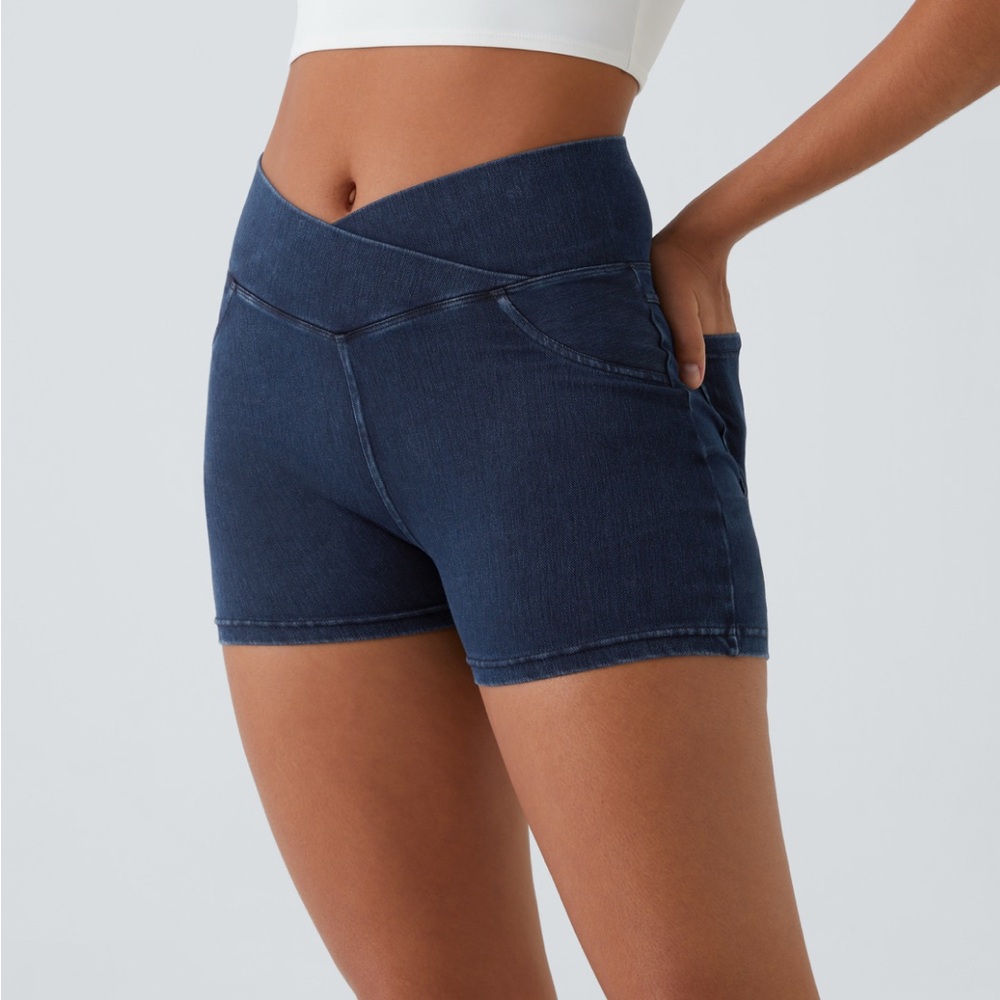 Halara High Waisted Flex Shorts (Size: S)